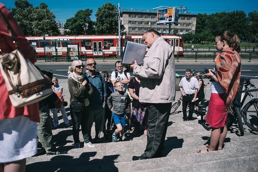 Premierowa wycieczka po Nowym Porcie z nowymi lokalnymi przewodnikami. "Szczęśliwego Nowego Portu"