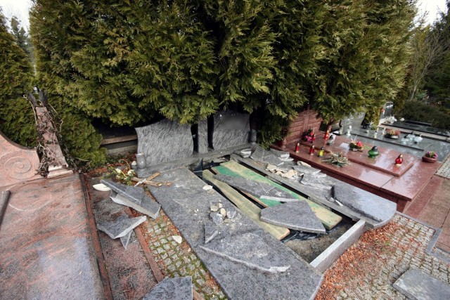 Na cmentarzu Łostowickim „cmentarne hieny” zaatakowały 22 lutego 2015 r.
