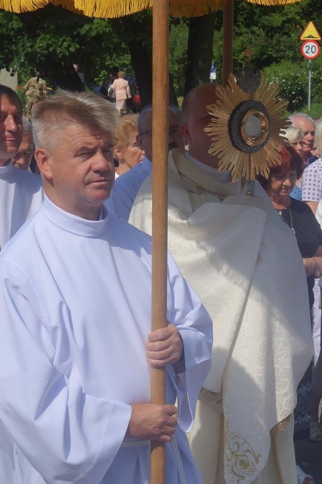 Boże Ciało w Jastrzębiu: Tłumy na procesji