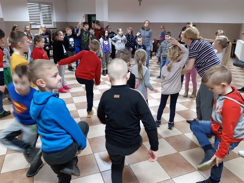 Płoniawy-Bramura. Ferie zimowe z kulturą rozpoczęte