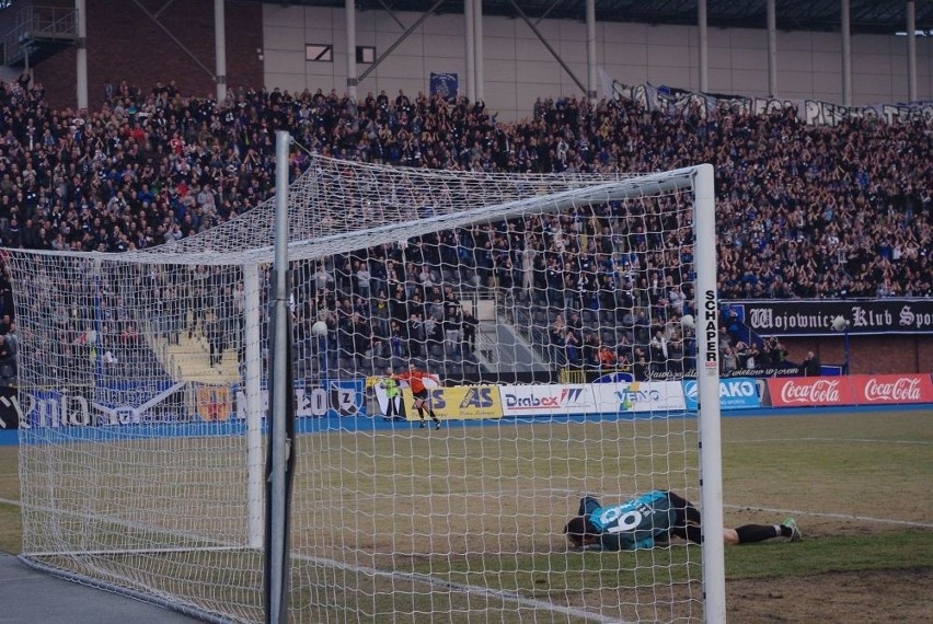 Zawisza - Olimpia 4:3