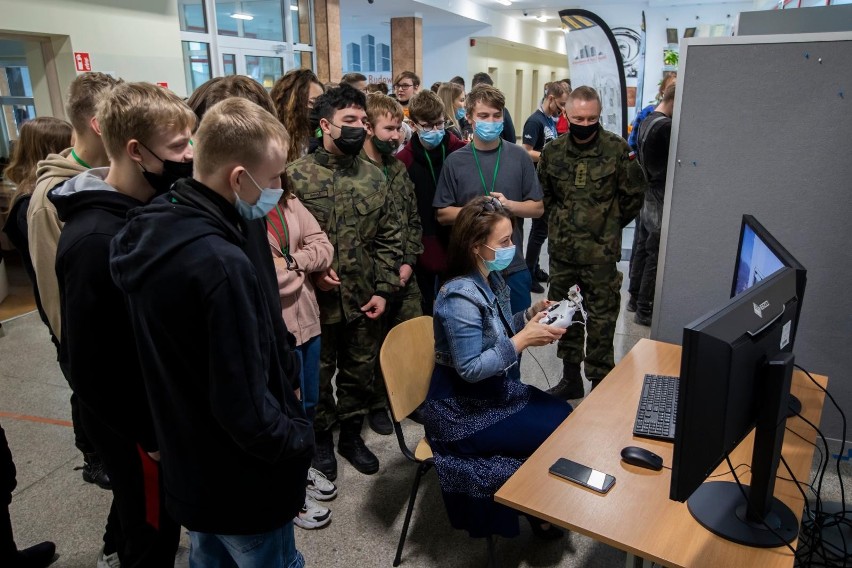 Podczas „GIS DAY 2021” w bydgoskim Zespole Szkół Budowalnych...