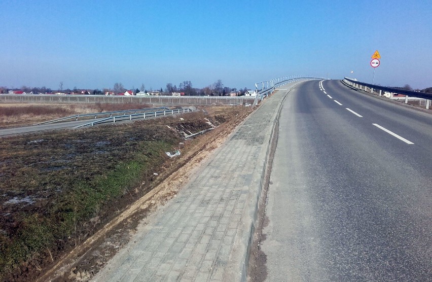 Wiadukt nad autostradą A4 w Białobrzegach jest już otwarty.