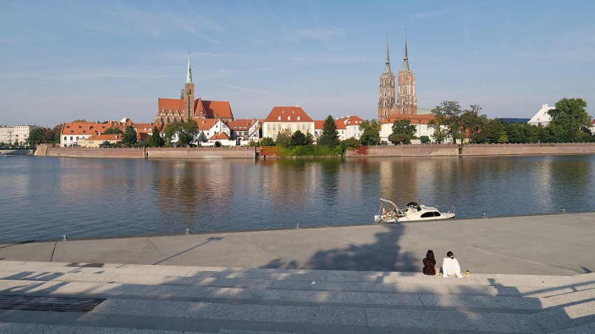 Cukierki z orzeszkami, kredki i silikonowe krasnoludki. Ratusz wyda ponad 220 tys. zł na gadżety do promocji Wrocławia