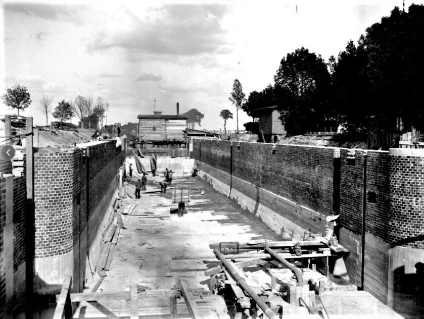 Zobacz, jak budowano śluzy na nowym Kanale Bydgoskim ponad wiek temu [zdjęcia]
