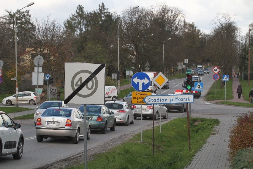 Nie otworzą skrzyżowania Tarnowskiej, Popiełuszki i Pileckiego w Kielcach na Wszystkich Świętych