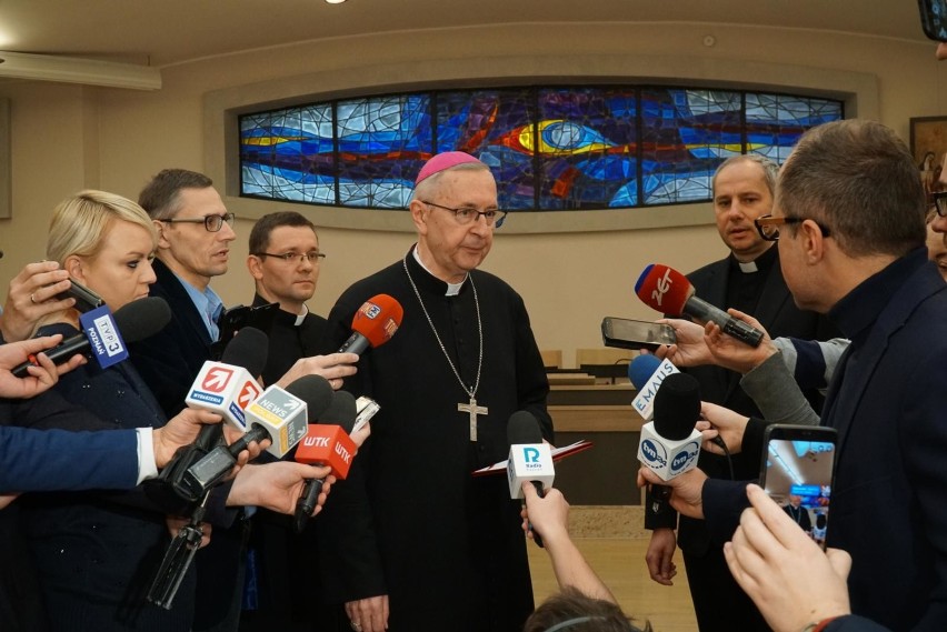 Abp Stanisław Gądecki i inni księża odmawiali współpracy z...