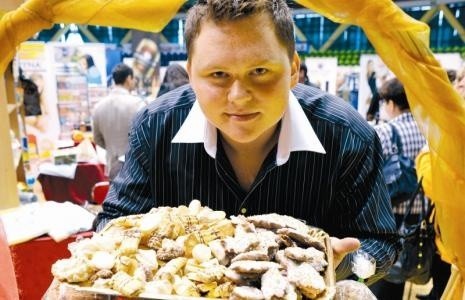 XXIII Opolskie Targi Konsumpcyjne w środęPatryk Grabowski, piekarz i producent ciastek z Otmic po raz pierwszy uczestniczył w targach w ubiegłym roku.