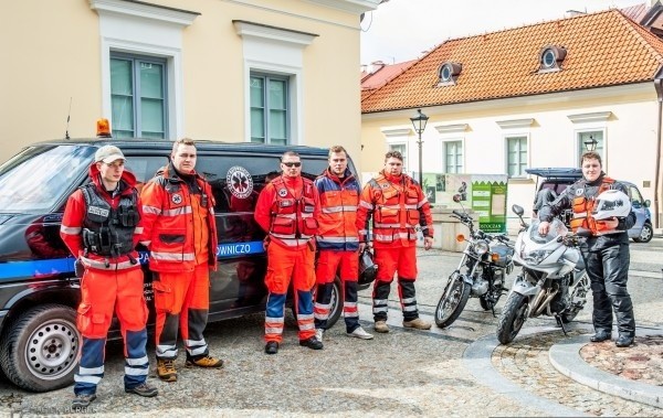 Stowarzyszenie Ratownicze MEDIVAL zbiera pieniądze na ambulans