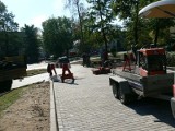 Dzięki współpracy miasta i spółdzielni Siarkowiec w Tarnobrzegu powstają nowe miejsca parkingowe 