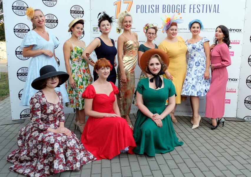 Polish Boogie Festival w Człuchowie. Wspaniała muzyka boogie, pokazy pin-up girls i motoryzacyjne perełki [ZDJĘCIA]