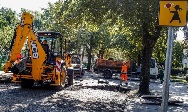 Rada Miasta nadała nazwy nowym ulicom, które pojawią się na mapie Bydgoszczy. Jedna z nich będzie miała długość 680 metrów, druga - 360 metrów. Zobacz, gdzie powstaną -> Nocny rajd z promilami na rowerach miejskich: