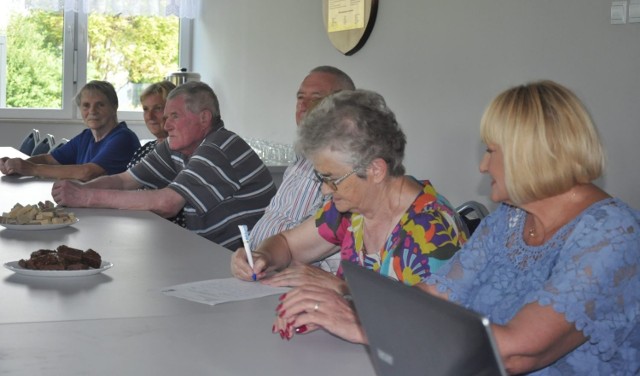 W minioną sobotę, seniorzy z gminy Orońsko wzięli udział w pierwszym spotkaniu w ramach projektu kierowanego do starszych mieszkańców gminy.