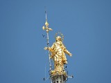 Włochy. Polak wspiął się na wieżę katedry w Mediolanie, zrobił sobie selfie i zszedł