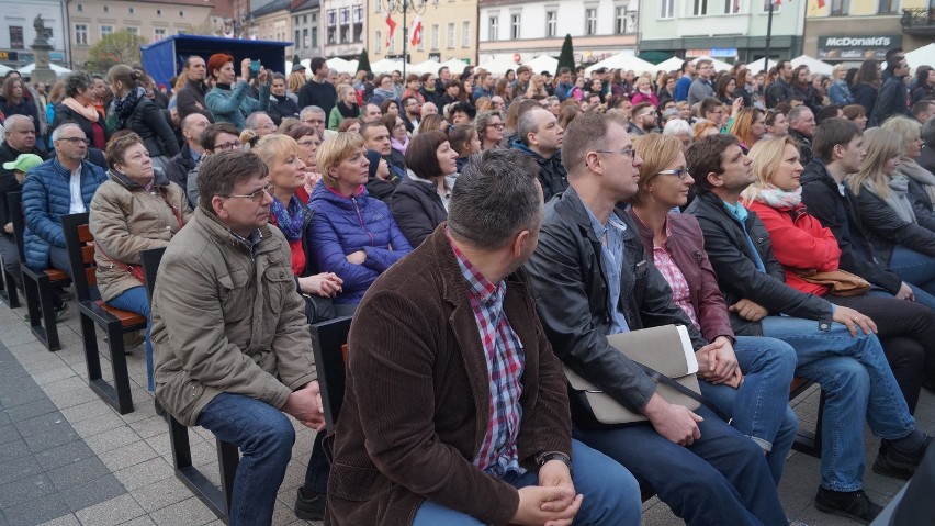 Wyjątkowy koncert na rynku w Rybniku. Było magicznie