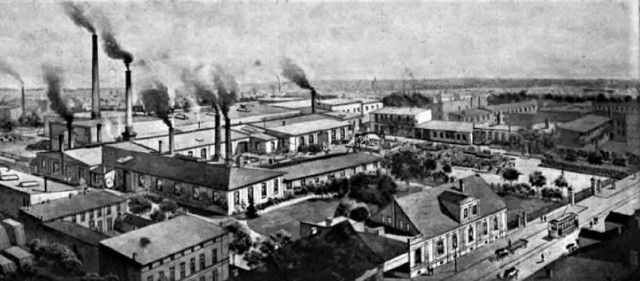 Fabryka maszyn Loehnerta założona w w Bydgoszczy w 1868 roku. W 1945 roku po upaństwowieniu otrzymała nazwę „Makrum”.