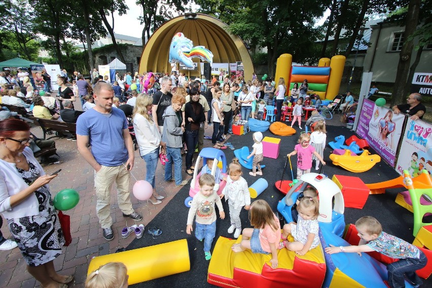 Niedzielny festyn dla dzieci w Parku Miejskim w Kielcach 