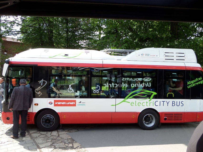 Kraków: pierwsza w Polsce linia z autobusami elektrycznymi [ZDJĘCIA, WIDEO]