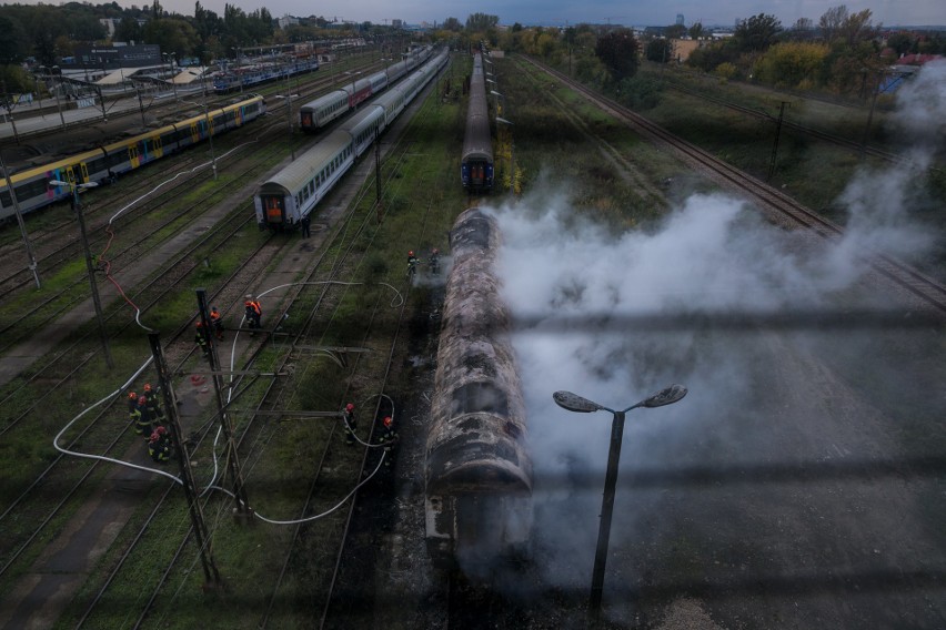 Spłonął wagon kolejowy na dworcu w Płaszowie