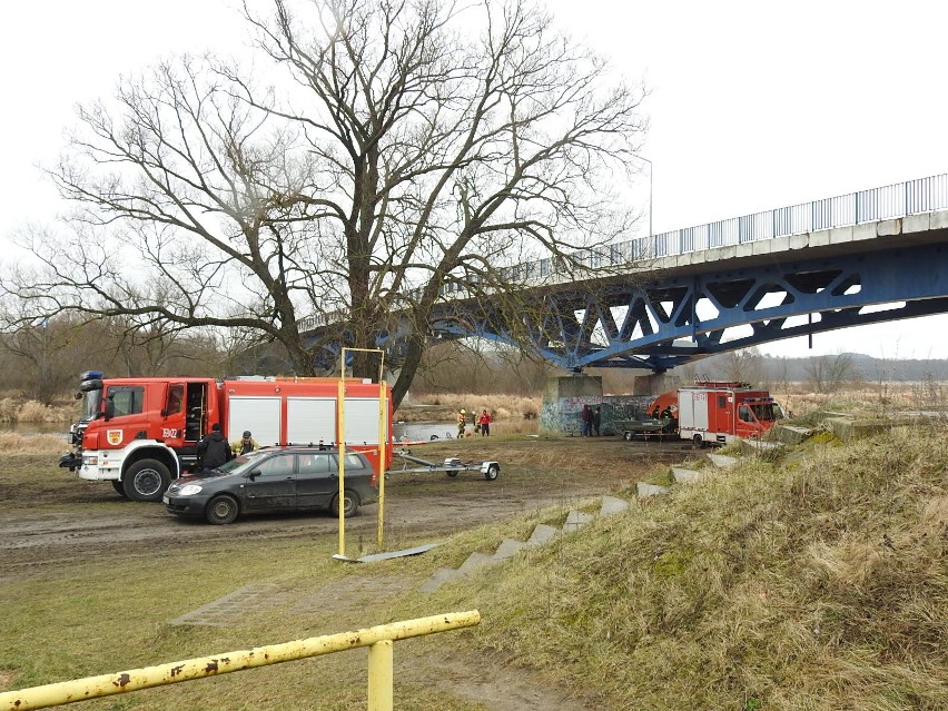 Służby przeszukiwały tereny piątnickich fortów oraz okolice...