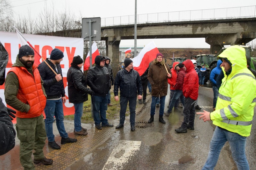 Tak wyglądał protest rolników z województwa w Staszowie