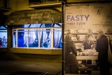 Moda w PRL-u. "Fasty moje życie" - wystawa w Galerii Sleńdzińskich w Białymstoku