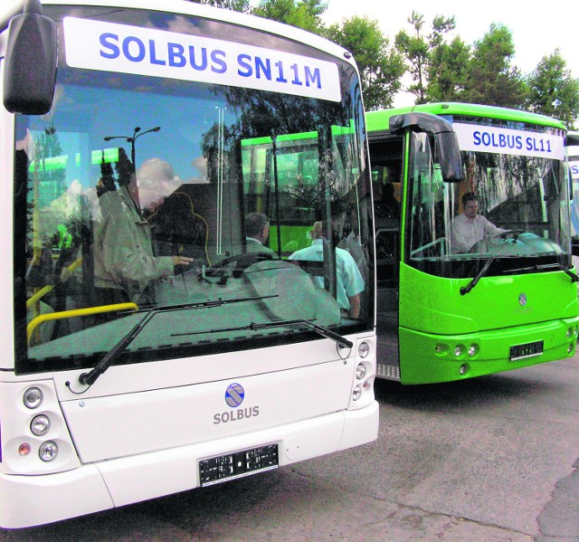 Solbus powstał w 2001 roku jako spółka pracownicza. Miał uratować zakłady napraw samochodów. Prywatyzacja nie udała się