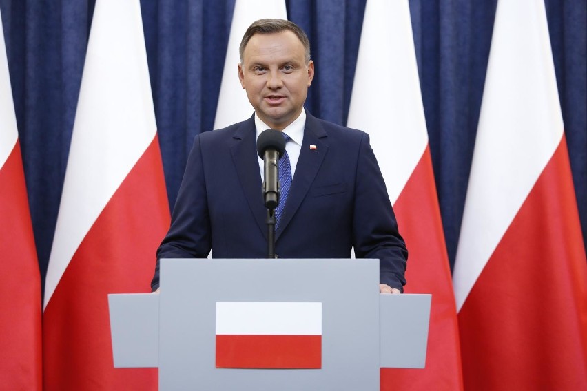 Prezydent Andrzej Duda przyleci do Kielc na salon obronny. Znamy szczegóły jego wizyty