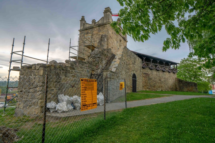 Nowy Sącz. Wyremontują basztę i ogrodzą ruiny nowosądeckiego zamku
