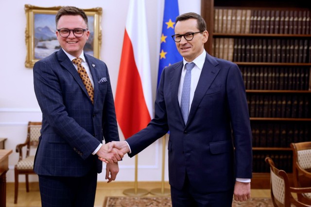 Spotkanie Szymona Hołowni i Mateusza Morawieckiego, które odbyło się we środę, dotyczyło wyznaczenia terminu wygłoszenia przez premiera Morawieckiego expose.