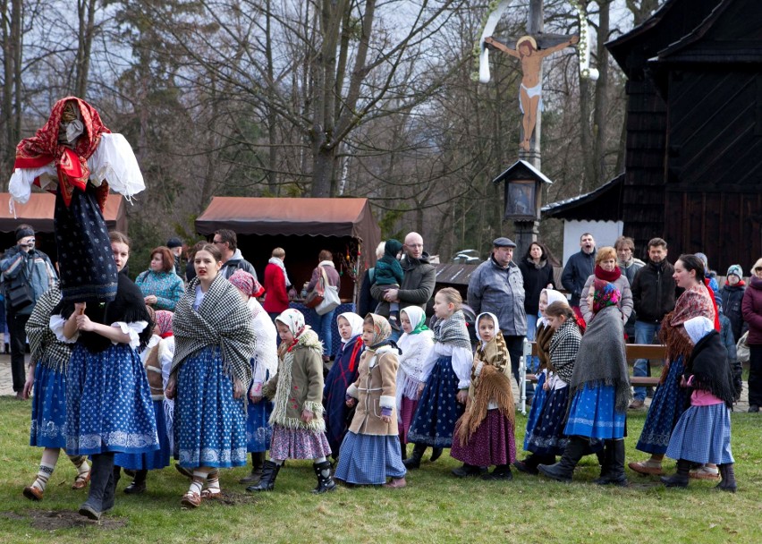 Symbolami Wielkanocy w Czechach są nie tylko pisanki, ale także rózgi. Chłosta zapewnia zdrowie i urodę