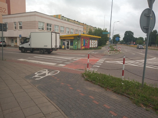 Białystok. Radny chce wprowadzenia ograniczeń spowalniających prędkość rowerzystów na ścieżkach. Miasto się nie zgadza na barierki