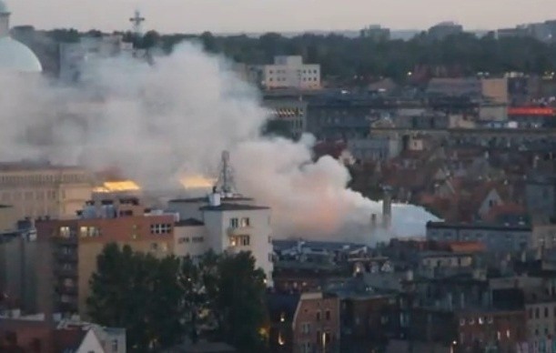 Pożar w Katowicach: płonie kamienica