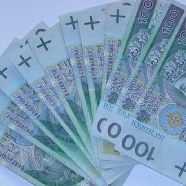40 tysięcy złotych można dostać na rozpoczęcie własnej działalności gospodarczej.