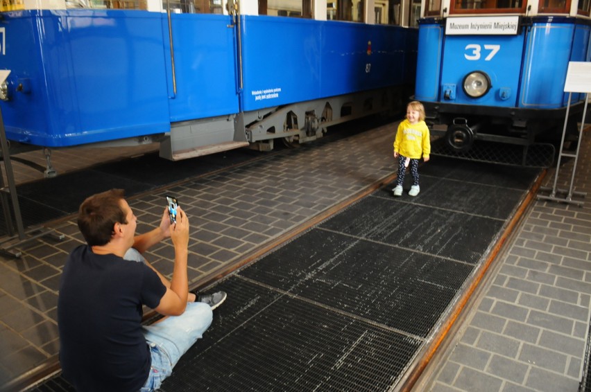 Zabytkowe tramwaje wróciły na św. Wawrzyńca. To trzeba zobaczyć! [ZDJĘCIA]