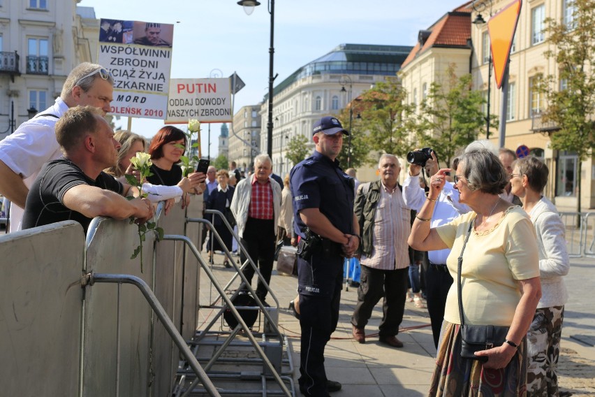 Poranek 10.07.2017 na Krakowskim Przedmieściu w Warszawie