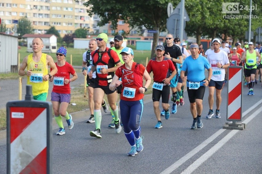 Maraton Szczeciński 2018: pół tysiąca biegaczy! [DUŻO ZDJĘĆ, WIDEO]