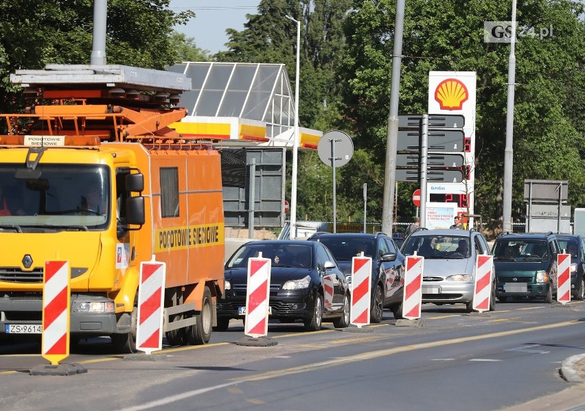 Wokół zamkniętej ulicy Zaleskiego tworzą się gigantyczne korki