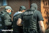 11 CZERWCA Lubuska policja jako pierwsza w Polsce rozbiła grupę, która oszukiwała ludzi "na Blik"
