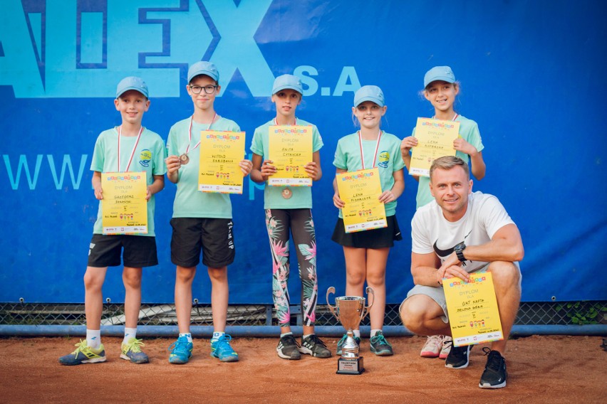 Młodzi tenisiści GKT Nafty Zielone Góra osiągnęli duży...