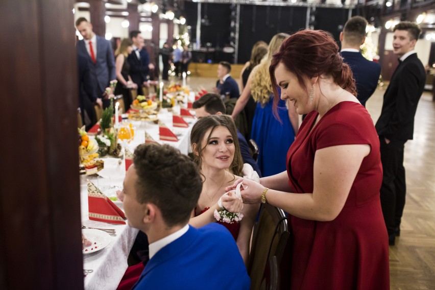 Studniówka I LO w Myślenicach w Folwarku Zalesie