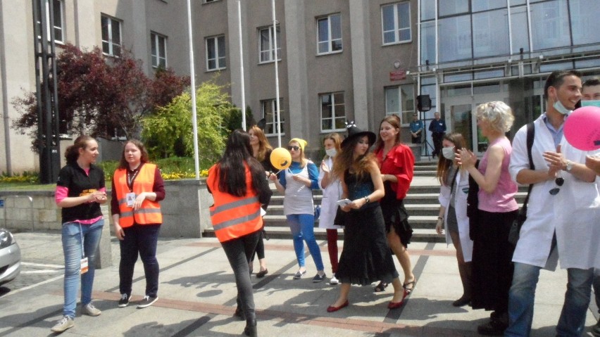 Juwenalia Zagłębiowskie 2015: Korowód studentów na ulicach...