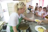 Podwyżka opłat za obiady w szkołach w Grudziądzu. Rodzice są oburzeni