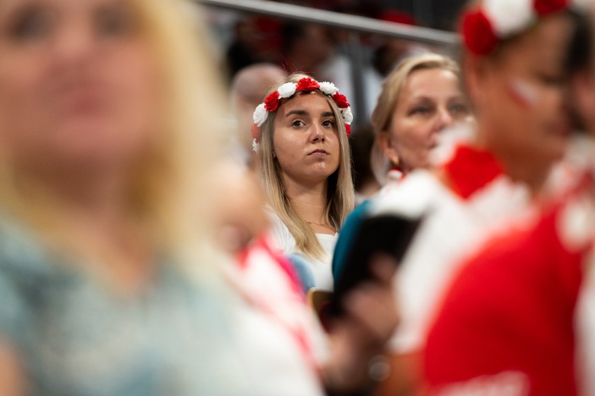 Kibice na meczu siatkarskim Polska - Rosja