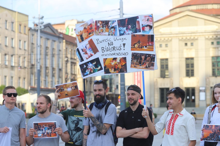 Manifestacja „Solidarni z Białorusią” w Katowicach. Zobacz...