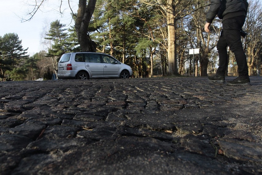 Remont drogi z Władysławowa do Karwi. Było spotkanie z sołtysami, jest decyzja rady [ZDJĘCIA, WIDEO]