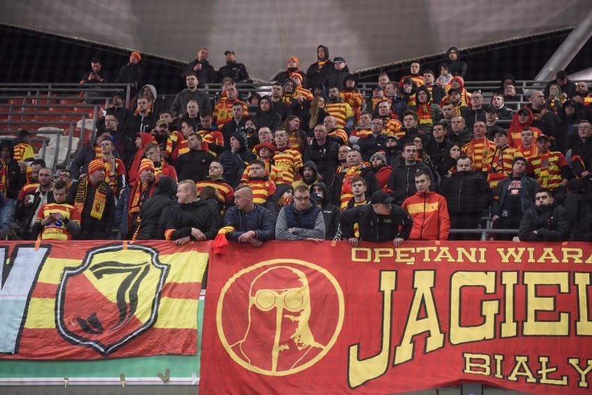 Legia - Jagiellonia. Kibole Jagi zatrzymani. Na wyjazdowy...