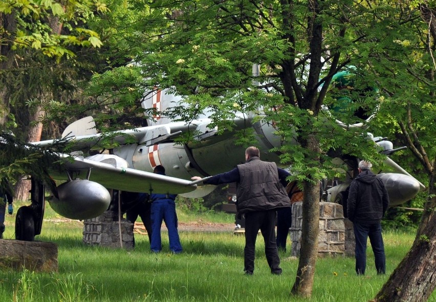 Zabytkowe samoloty z Redzikowa zostaną przeniesione [FOTO, WIDEO]