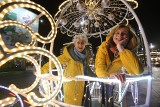 Katowice stroją się na święta. Iluminacje świąteczne rozbłysły w mieście, a będzie ich jeszcze więcej. Oto rynek, plac Kwiatowy, 3 Maja