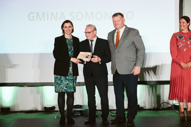 Gmina Somonino została laureatem konkursu Klimatyczna Gmina w kategorii Efektywność energetyczna za projekt "Eko Energia od Somonina aż po Przywidz".